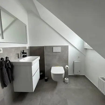 Gemuetliche Sanierte Mit Klimaanlage * Кобленц